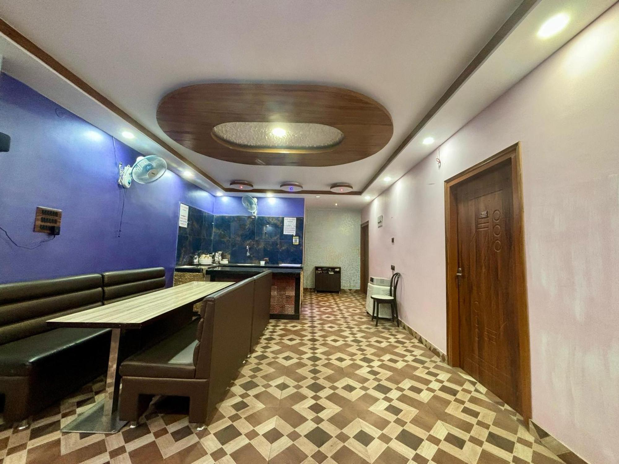 Krishna Shree Guest House Гувахати Экстерьер фото