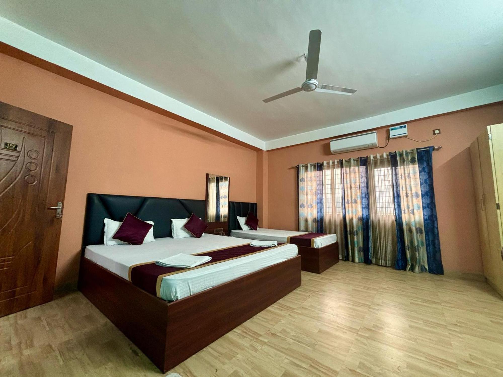 Krishna Shree Guest House Гувахати Экстерьер фото